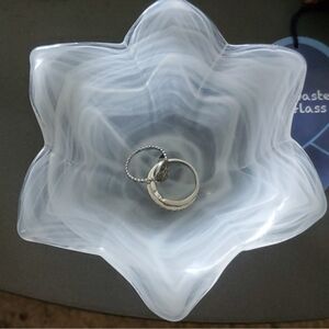 Alabaster Glass Bowl‎